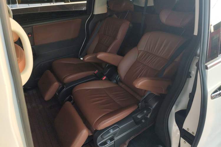 Used Honda Odyssey 2024 2.0L eHEV Sharp·Luxury Edition Left Rear Seat