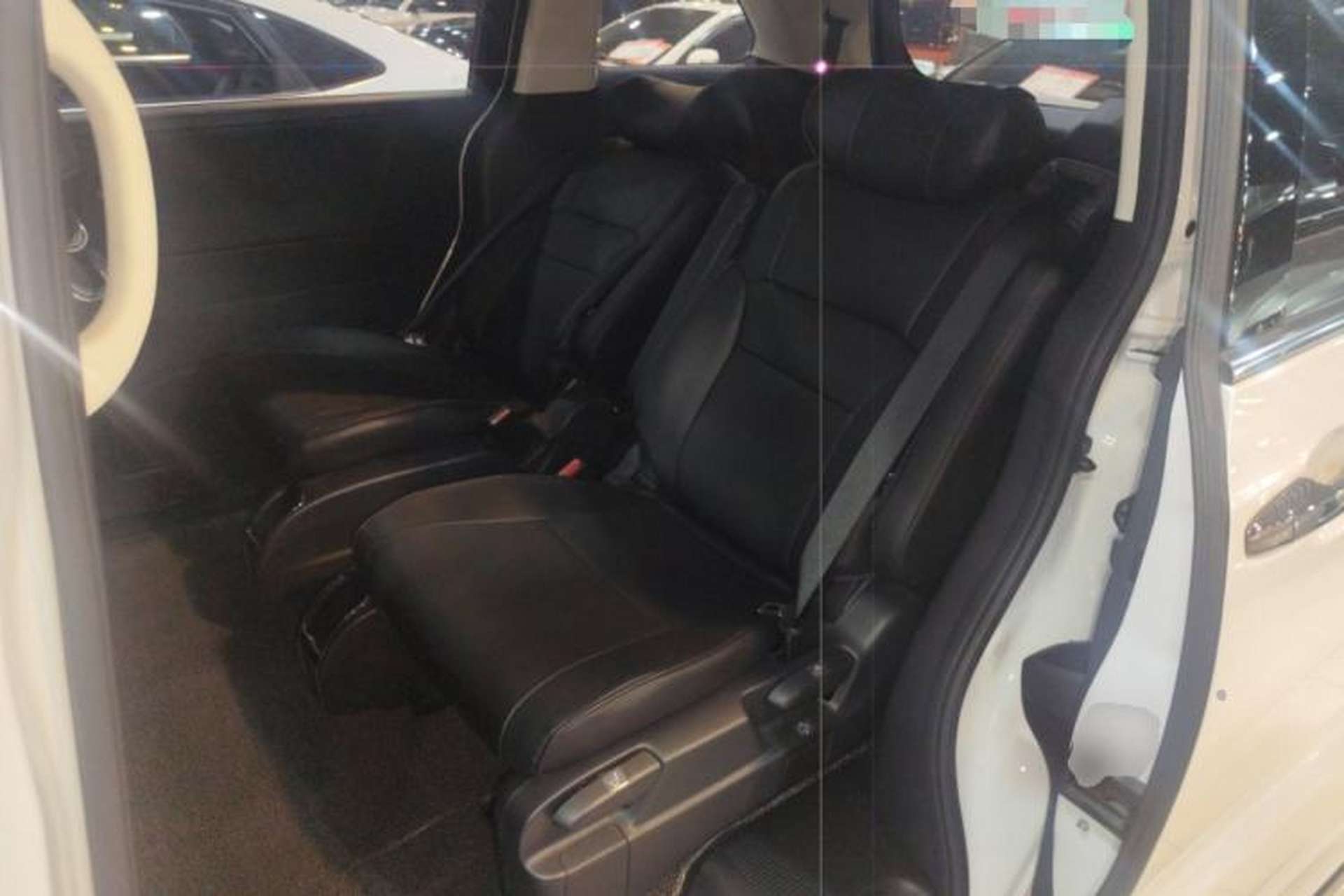 Used Honda Odyssey 2024 2.0L eHEV Sharp & Enjoy Edition Left Rear Seat