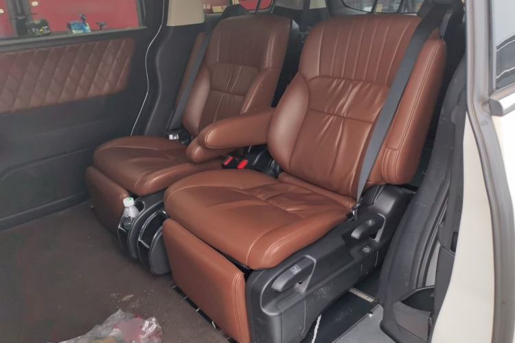 Used Honda Odyssey 2024 2.0L eHEV Sharp & Enjoy Edition Left Rear Seat