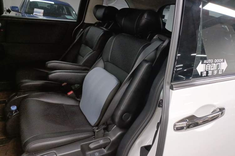 Used Honda Odyssey 2024 2.0L eHEV Sharp & Enjoy Edition Left Rear Seat