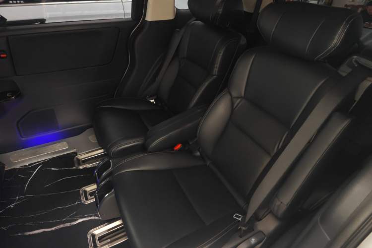 Used Honda Odyssey 2024 2.0L eHEV Sharp & Enjoy Edition Left Rear Seat