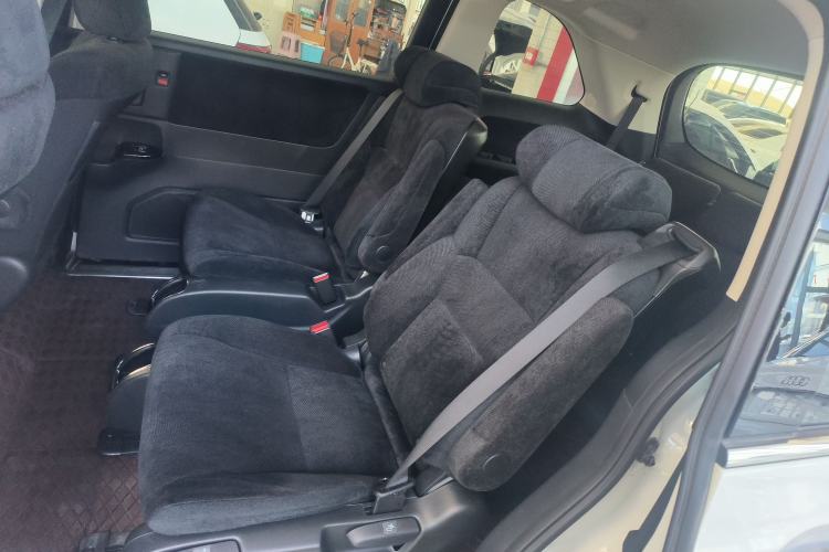 Used Honda Odyssey 2024 2.0L eHEV Sharp & Enjoy Edition Left Rear Seat