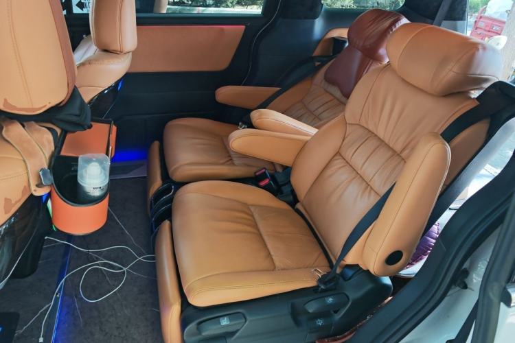 Used Honda Odyssey 2024 2.0L eHEV Sharp & Enjoy Edition Left Rear Seat
