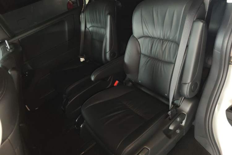 Used Honda Odyssey 2024 2.0L eHEV Sharp·Luxury Edition Left Rear Seat