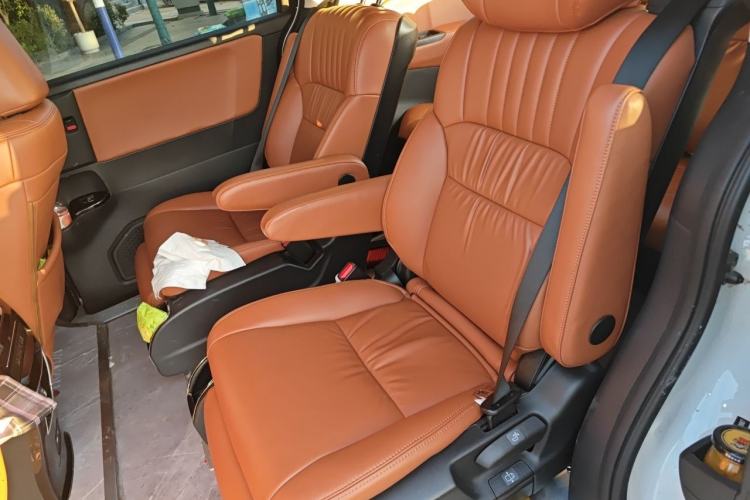 Used Honda Odyssey 2024 2.0L eHEV Sharp & Enjoy Edition Left Rear Seat