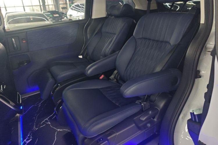 Used Honda Odyssey 2024 2.0L eHEV Sharp & Enjoy Edition Left Rear Seat