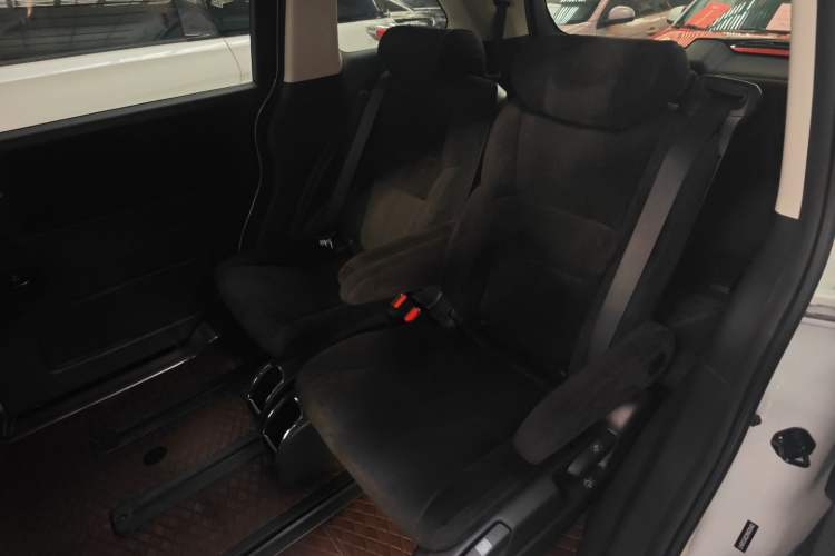 Used Honda Odyssey 2024 2.0L eHEV Sharp & Enjoy Edition Left Rear Seat
