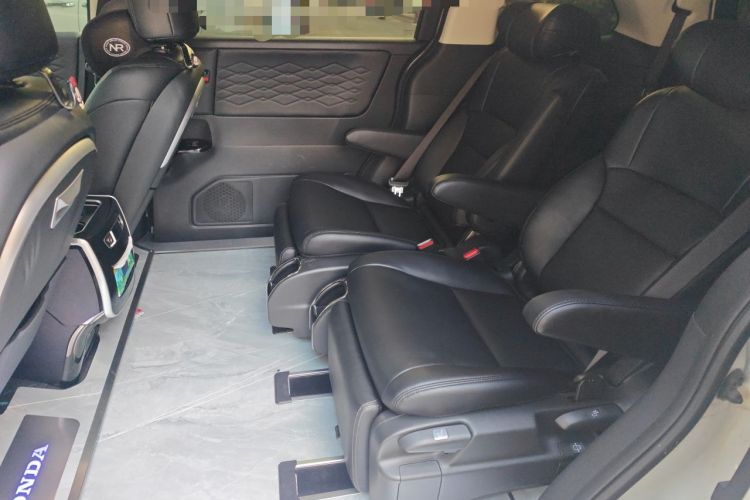 Used Honda Odyssey 2024 2.0L eHEV Sharp & Enjoy Edition Left Rear Seat