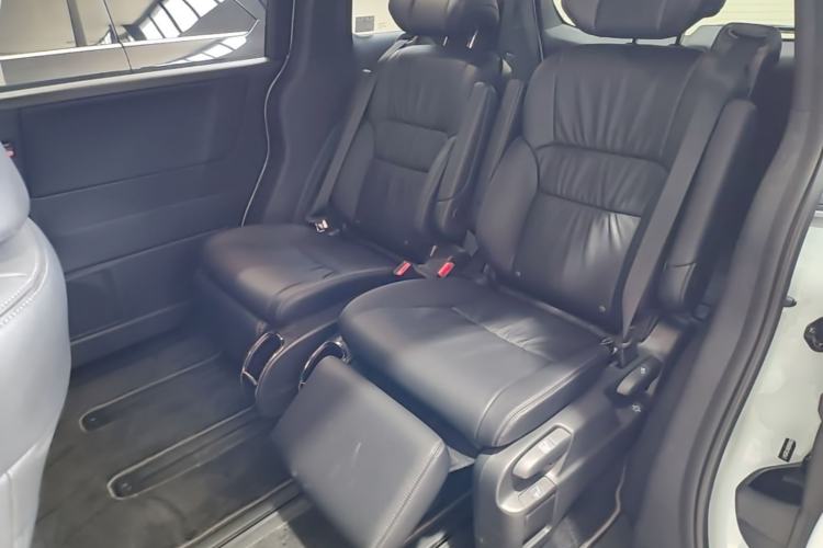 Used Honda Odyssey 2024 2.0L eHEV Sharp·Luxury Edition Left Rear Seat