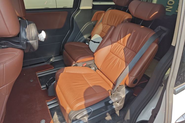Used Honda Odyssey 2024 2.0L eHEV Sharp·Luxury Edition Left Rear Seat