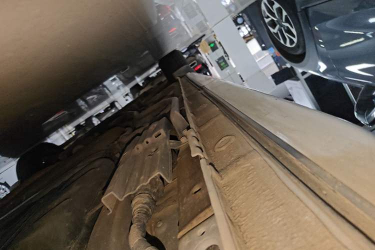 Used Honda Odyssey 2024 2.0L eHEV Sharp & Smart Edition Left Side Sill