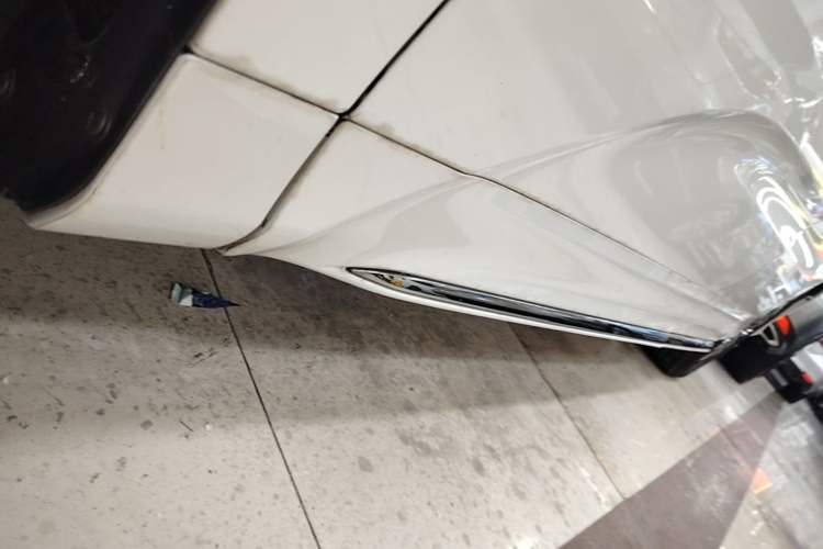 Used Honda Odyssey 2024 2.0L eHEV Sharp & Smart Edition Left Side Sill