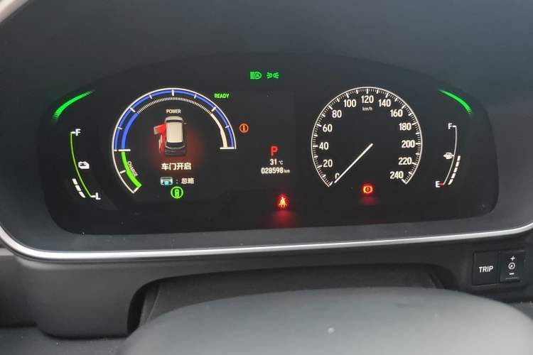 Used Honda Odyssey 2024 2.0L eHEV Sharp & Smart Edition Odometer Close Up
