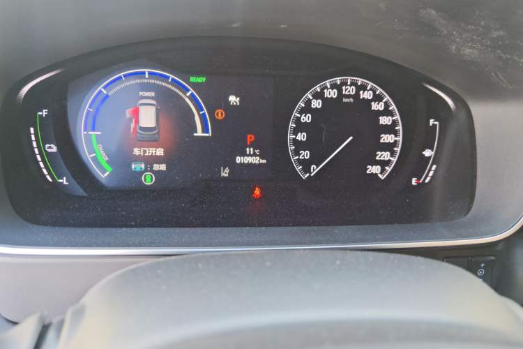 Used Honda Odyssey 2024 2.0L eHEV Sharp – Supreme Edition Odometer Close Up