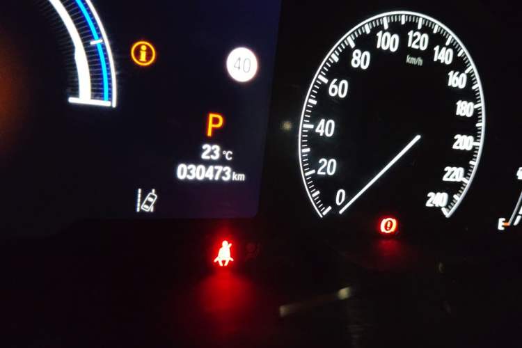 Used Honda Odyssey 2024 2.0L eHEV Sharp & Smart Edition Odometer Close Up
