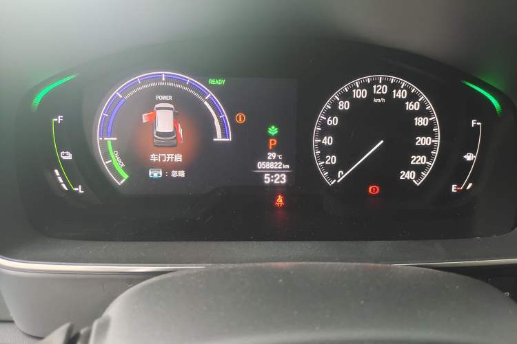Used Honda Odyssey 2024 2.0L eHEV Sharp & Enjoy Edition Odometer Close Up