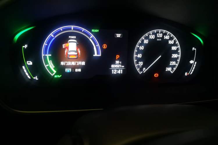 Used Honda Odyssey 2024 2.0L eHEV Sharp & Enjoy Edition Odometer Close Up