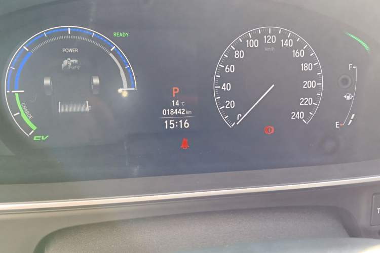 Used Honda Odyssey 2024 2.0L eHEV Sharp & Enjoy Edition Odometer Close Up