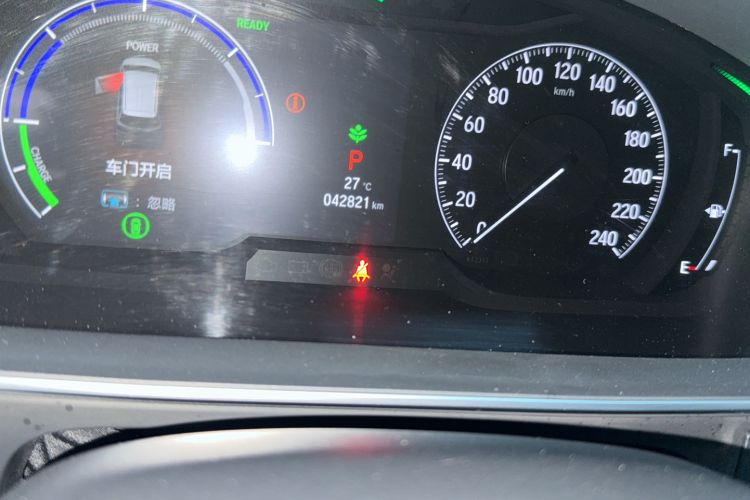 Used Honda Odyssey 2024 2.0L eHEV Sharp & Smart Edition Odometer Close Up