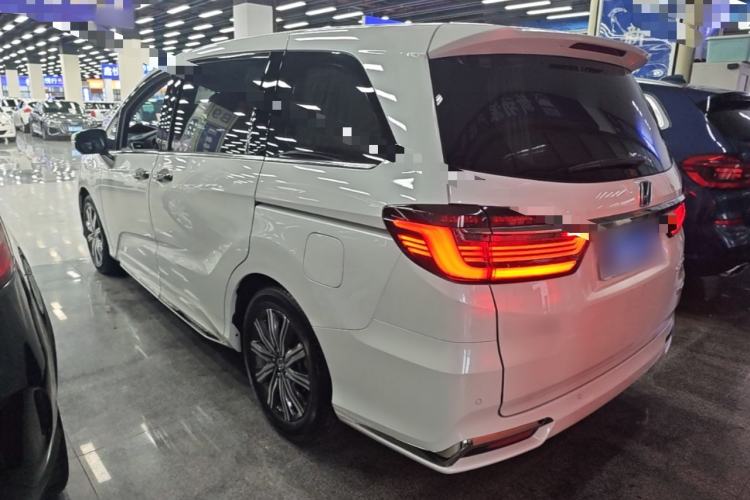 Used Honda Odyssey 2024 2.0L eHEV Sharp & Enjoy Edition Rear Left 45 Deg