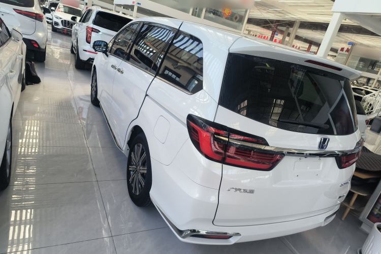 Used Honda Odyssey 2024 2.0L eHEV Sharp & Enjoy Edition Rear Left 45 Deg