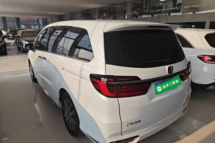 Used Honda Odyssey 2024 2.0L eHEV Sharp & Enjoy Edition Rear Left 45 Deg