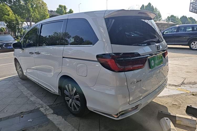 Used Honda Odyssey 2024 2.0L eHEV Sharp·Leading Edition Rear Left 45 Deg