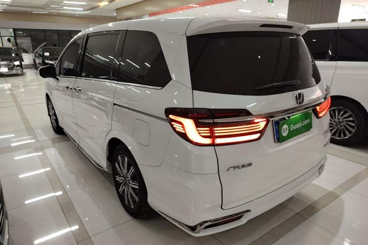 Used Honda Odyssey 2024 2.0L eHEV Sharp & Enjoy Edition Rear Left 45 Deg