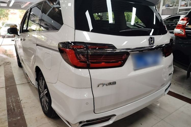 Used Honda Odyssey 2024 2.0L eHEV Sharp & Smart Edition Rear Left 45 Deg