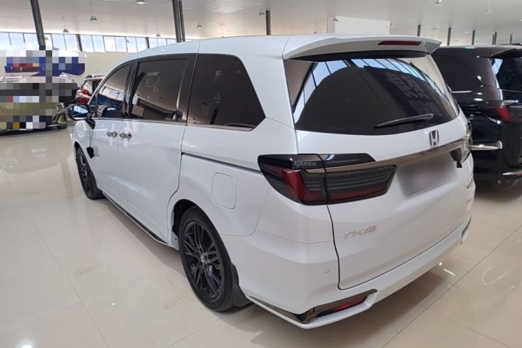 Used Honda Odyssey 2024 2.0L eHEV Sharp·Luxury Edition Rear Left 45 Deg