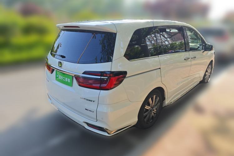 Used Honda Odyssey 2024 2.0L eHEV Sharp & Enjoy Edition Rear Right 45 Deg