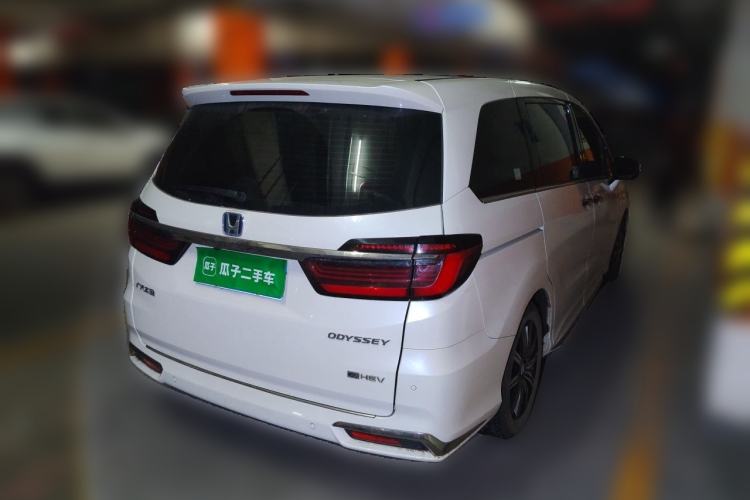 Used Honda Odyssey 2024 2.0L eHEV Sharp & Smart Edition Rear Right 45 Deg