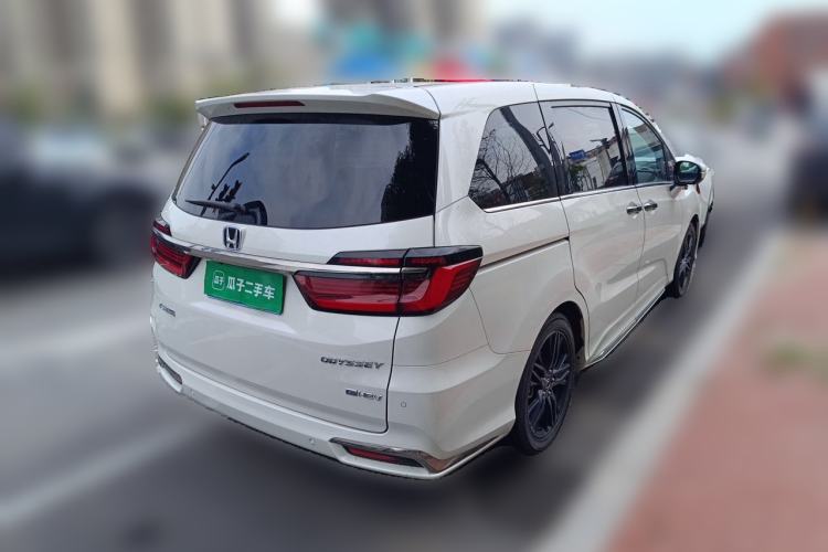 Used Honda Odyssey 2024 2.0L eHEV Sharp·Luxury Edition Rear Right 45 Deg