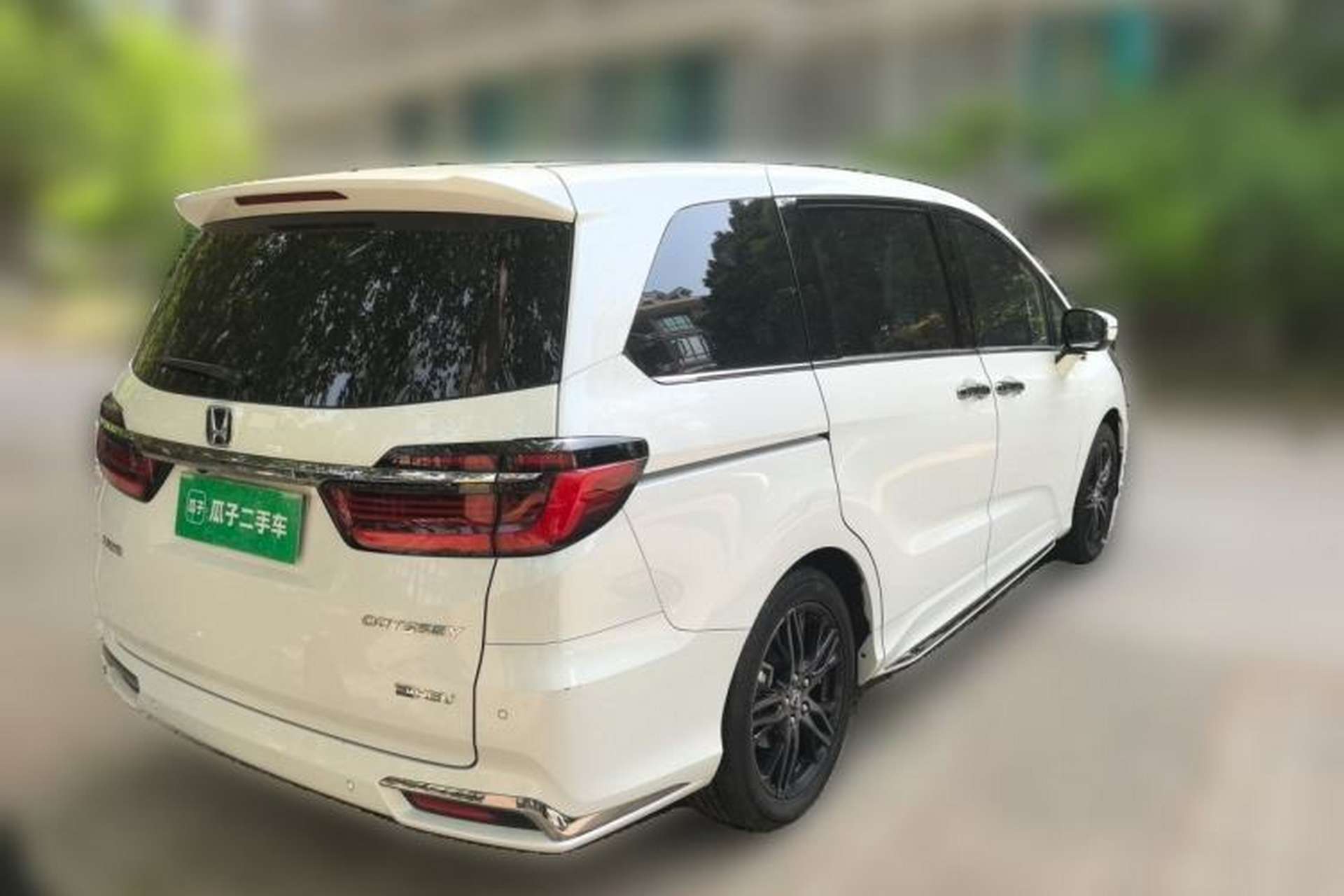 Used Honda Odyssey 2024 2.0L eHEV Sharp·Luxury Edition Rear Right 45 Deg