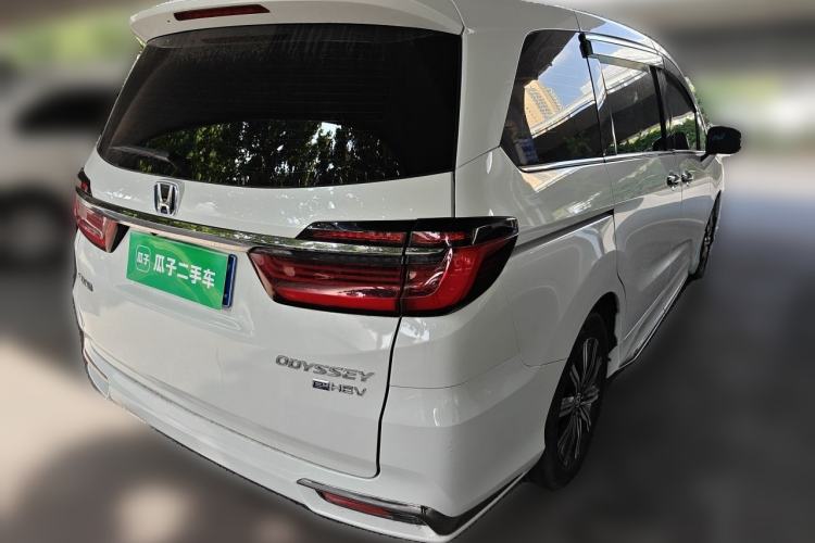 Used Honda Odyssey 2024 2.0L eHEV Sharp & Enjoy Edition Rear Right 45 Deg
