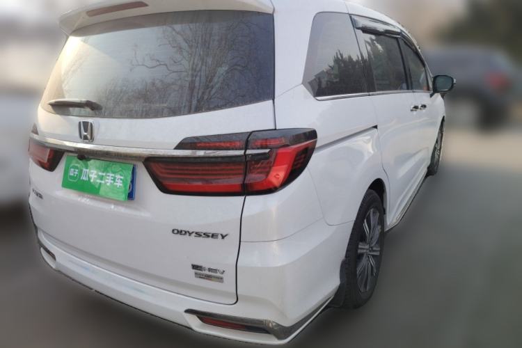 Used Honda Odyssey 2024 2.0L eHEV Sharp & Enjoy Edition Rear Right 45 Deg
