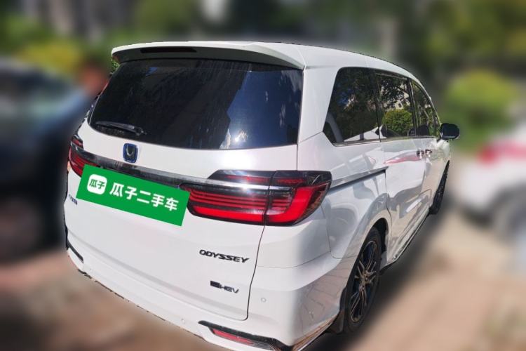 Used Honda Odyssey 2024 2.0L eHEV Sharp·Luxury Edition Rear Right 45 Deg