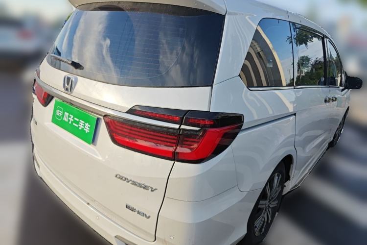 Used Honda Odyssey 2024 2.0L eHEV Sharp & Enjoy Edition Rear Right 45 Deg