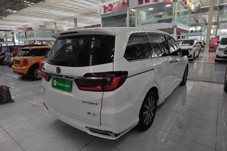 Used Honda Odyssey 2024 2.0L eHEV Sharp & Enjoy Edition Rear Right 45 Deg