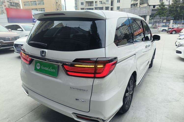 Used Honda Odyssey 2024 2.0L eHEV Sharp & Enjoy Edition Rear Right 45 Deg