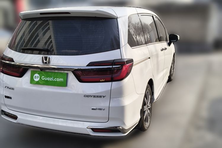 Used Honda Odyssey 2024 2.0L eHEV Sharp & Enjoy Edition Rear Right 45 Deg