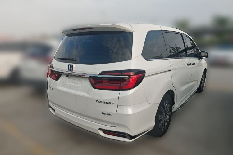Used Honda Odyssey 2024 2.0L eHEV Sharp & Enjoy Edition Rear Right 45 Deg