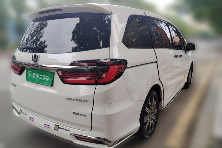 Used Honda Odyssey 2024 2.0L eHEV Sharp & Enjoy Edition Rear Right 45 Deg
