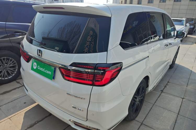 Used Honda Odyssey 2024 2.0L eHEV Sharp·Luxury Edition Rear Right 45 Deg
