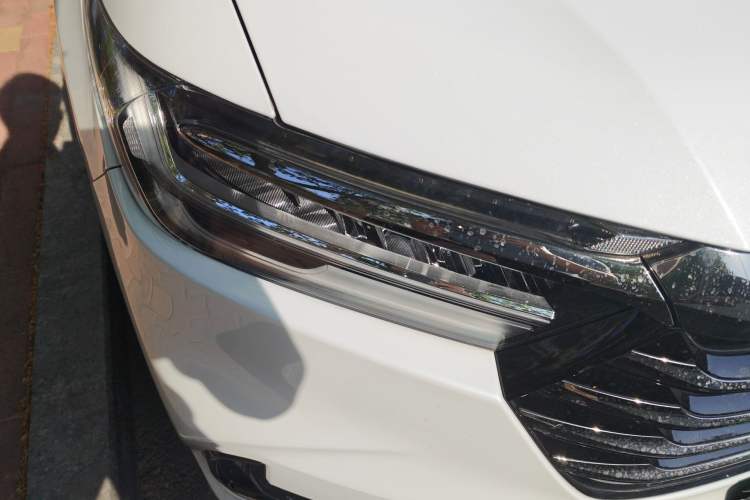 Used Honda Odyssey 2024 2.0L eHEV Sharp & Enjoy Edition Right Front Headlight