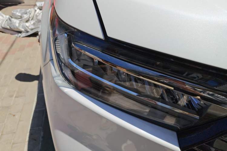 Used Honda Odyssey 2024 2.0L eHEV Sharp & Enjoy Edition Right Front Headlight