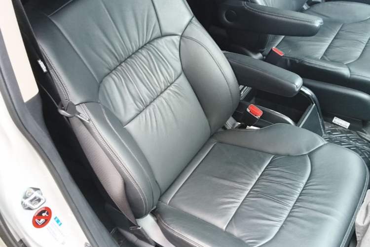 Used Honda Odyssey 2024 2.0L eHEV Sharp & Smart Edition Right Front Seat