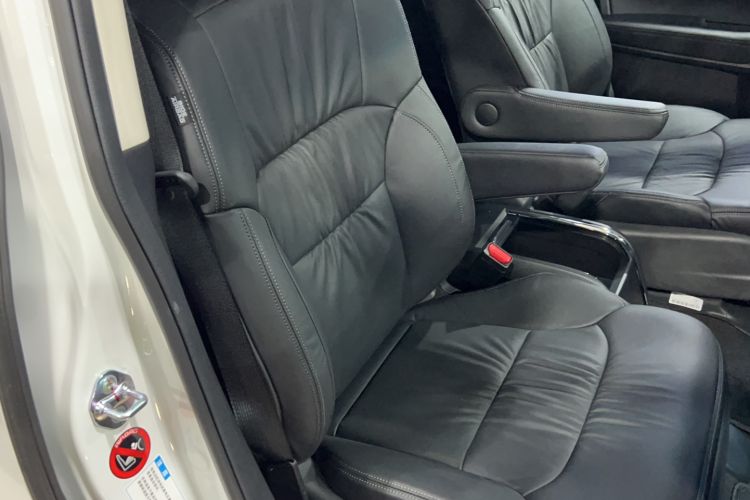 Used Honda Odyssey 2024 2.0L eHEV Sharp·Luxury Edition Right Front Seat