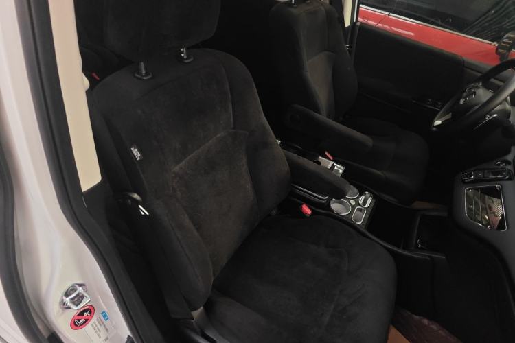Used Honda Odyssey 2024 2.0L eHEV Sharp & Enjoy Edition Right Front Seat