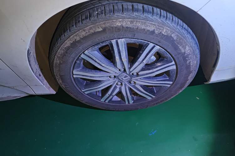 Used Honda Odyssey 2024 2.0L eHEV Sharp & Enjoy Edition Right Front Wheel Hub